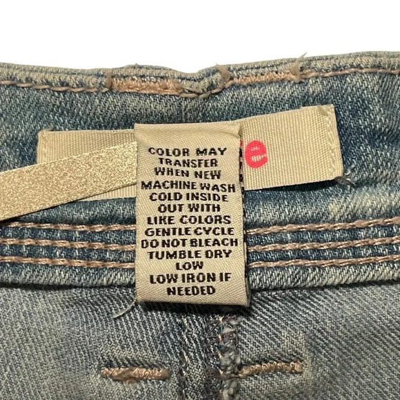 Refugee Distressed Jeans Women’s Size 8 Light Stone Washed Denim - Picture 10 of 12